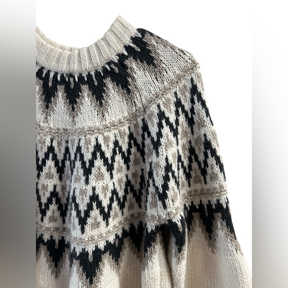 H&M jacquard grey and white knit sweater - Picture 2 of 5